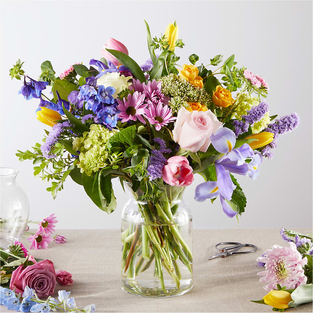 Pastel Tradition - A Florist Original – Rustic Daisy Floral, Pahrump NV