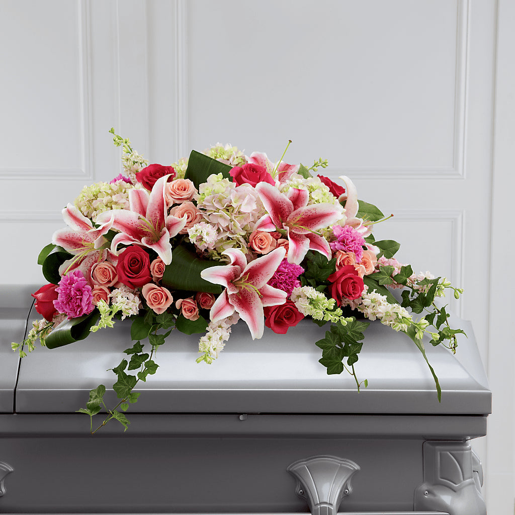 Splendid Grace Casket Spray – Rustic Daisy Floral, Pahrump NV