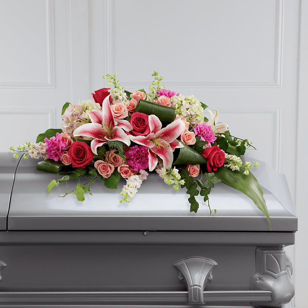 Splendid Grace Casket Spray – Rustic Daisy Floral, Pahrump NV