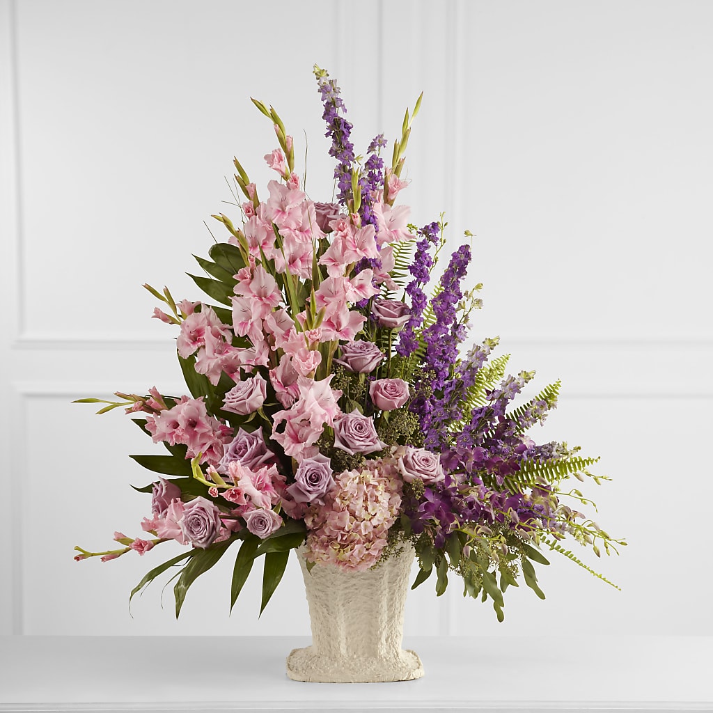 Flowing Garden Arrangement – Rustic Daisy Floral, Pahrump NV