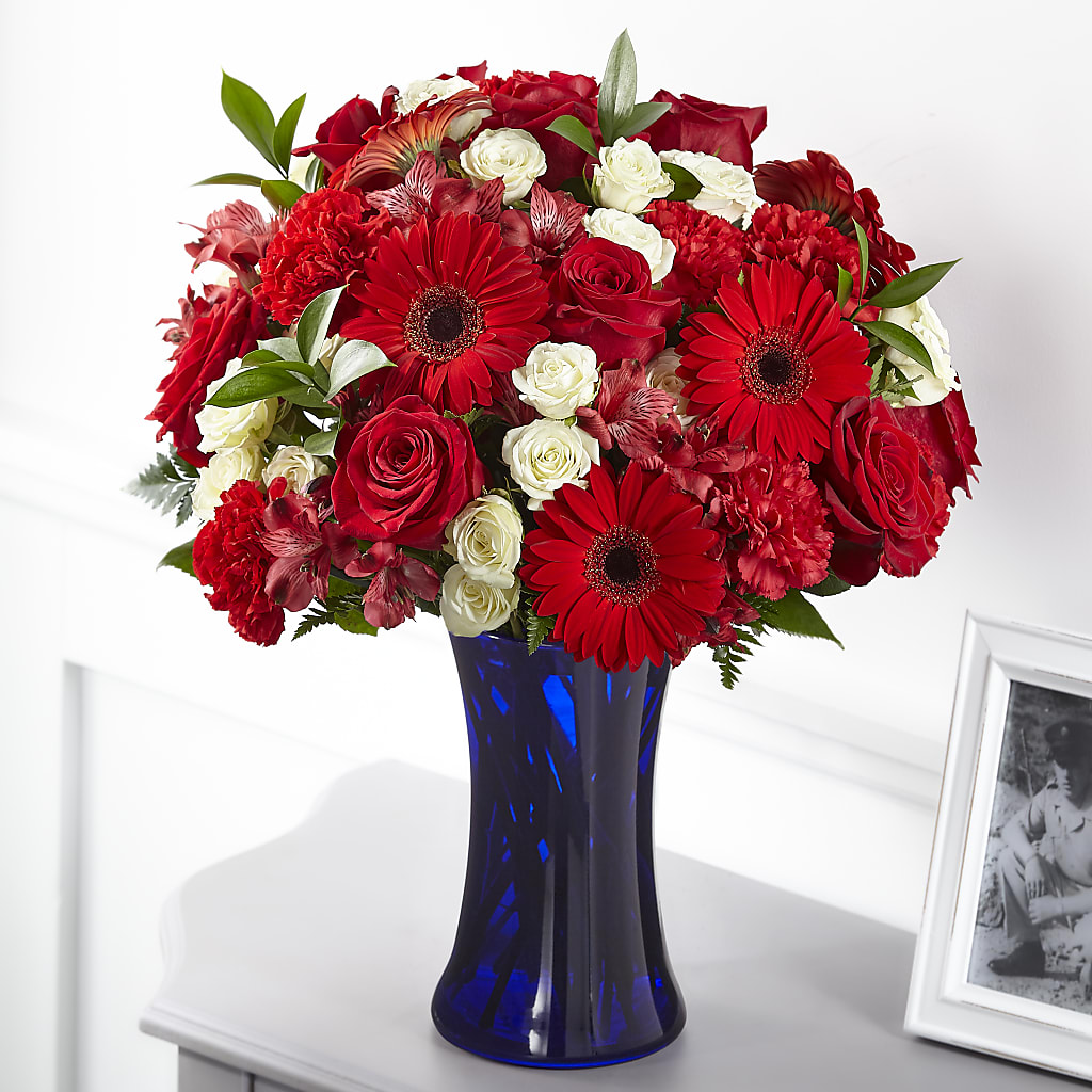 Hearts Embrace Bouquet – Rustic Daisy Floral, Pahrump NV