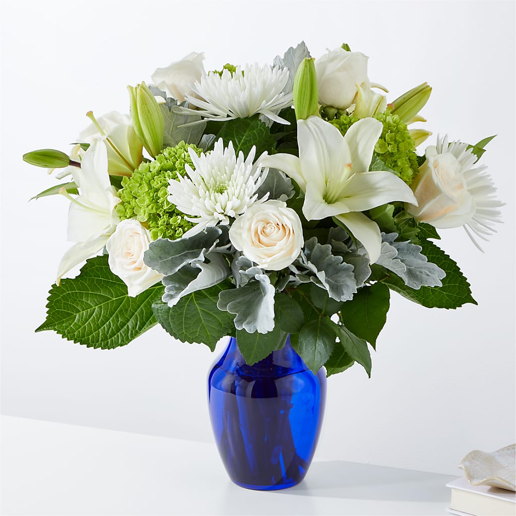 Snowy Dreams Bouquet – Rustic Daisy Floral, Pahrump NV