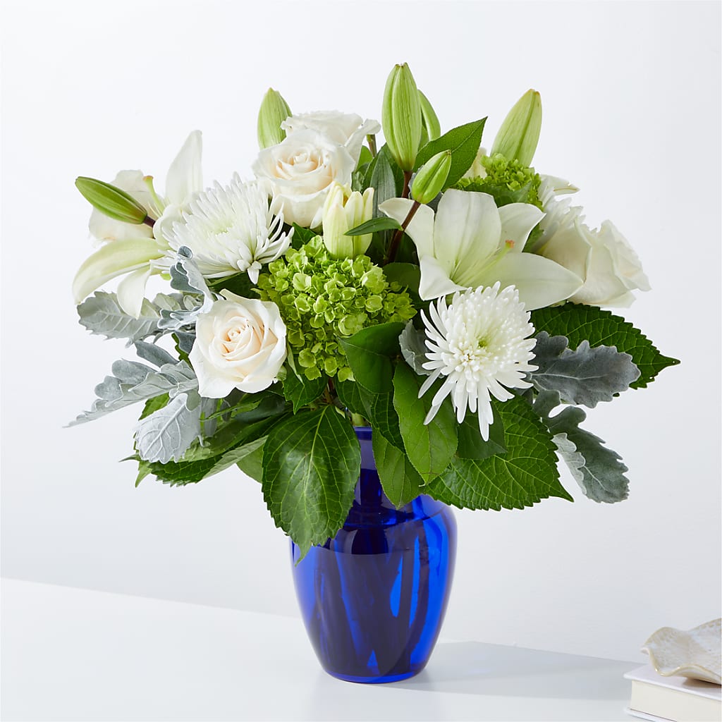 Snowy Dreams Bouquet – Rustic Daisy Floral, Pahrump NV