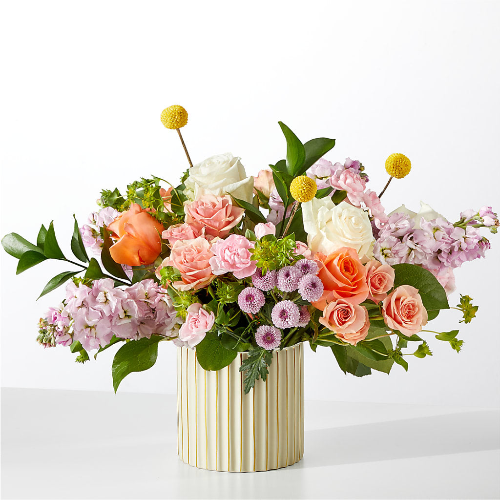 French Market Bouquet with Ivory Vase – Rustic Daisy Floral, Pahrump NV