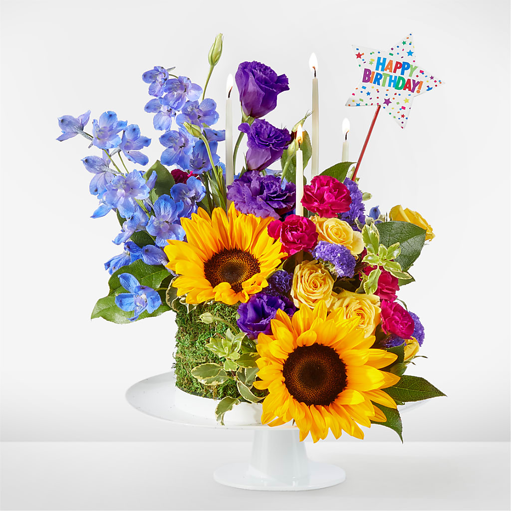 Star of the Day Floral Cake – Rustic Daisy Floral, Pahrump NV
