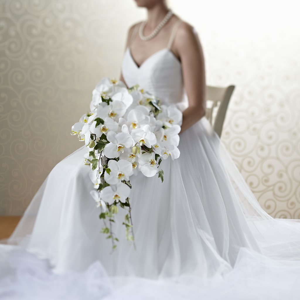 Classic White Bouquet – Rustic Daisy Floral, Pahrump NV