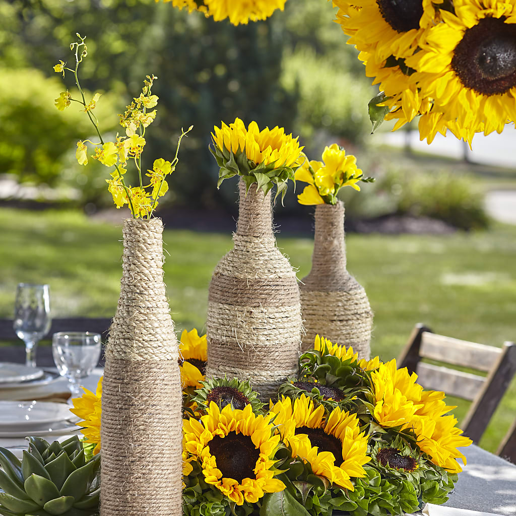 Sublime Garden Centerpiece – Rustic Daisy Floral, Pahrump NV