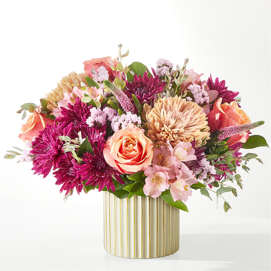 Berry Cobbler Bouquet with Ivory Vase –  Rustic Daisy Floral, Pahrump NV