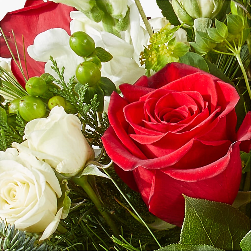Deck the Halls Bouquet –  Rustic Daisy Floral, Pahrump NV