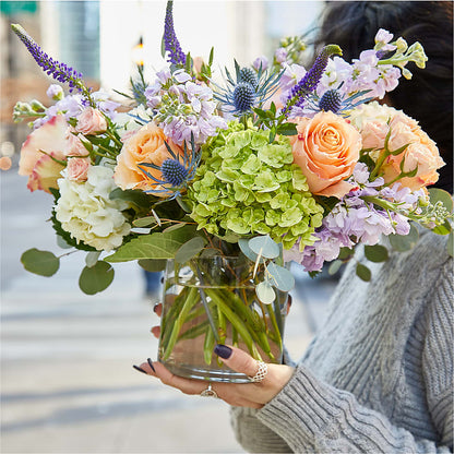 Porch Swing Bouquet –  Rustic Daisy Floral, Pahrump NV